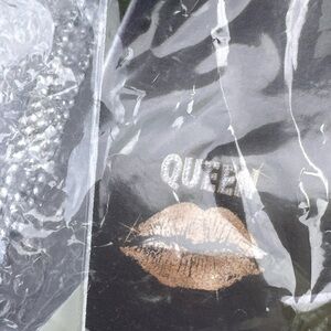 Gold Lip Print Queen car sticker